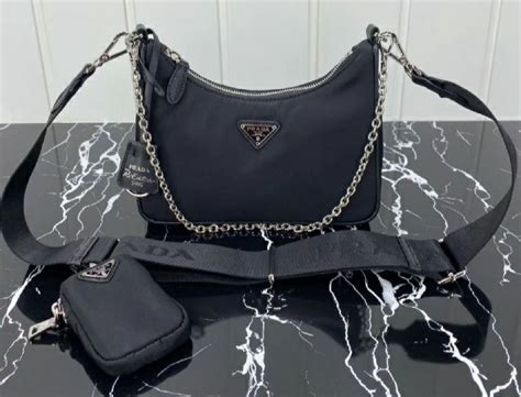 bolsa prada preta virginia|Prada bag re edition.